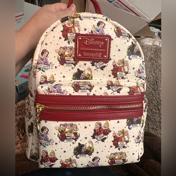 NWT Loungefly Snow White tattoo backpack - Picture 2 of 12